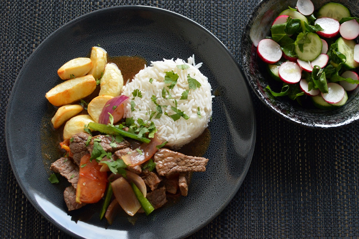 Recipe: Lomo saltado (Peruvian beef stir-fry) - Gaby Mora